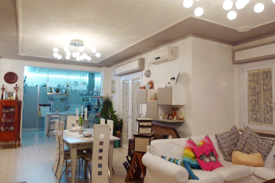 Ref. 27 Central area apartment